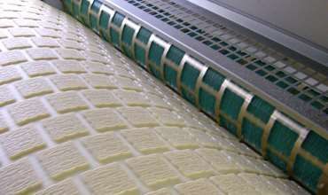 Промышленные ротационно-формовочная машина